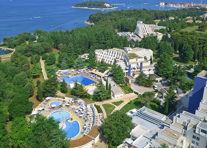 Valamar Diamant *