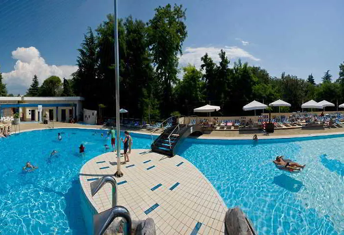 Valamar Diamant *